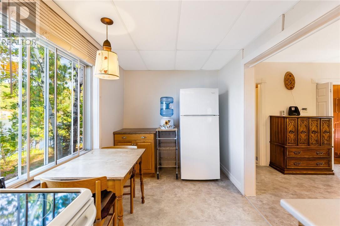 1 Windy Lake Shorty'S Island, Levack, ON