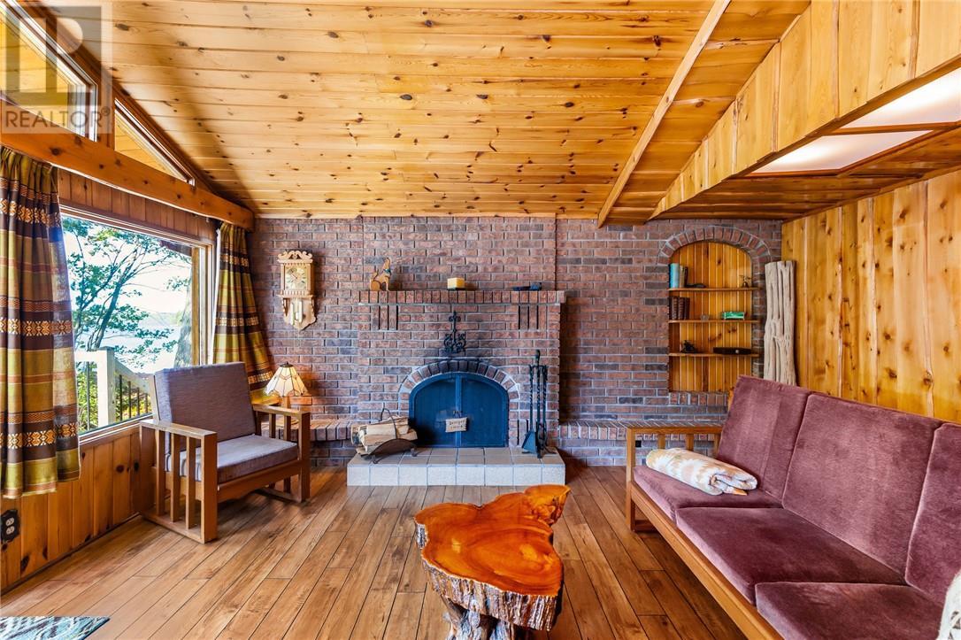 1 Windy Lake Shorty'S Island, Levack, ON