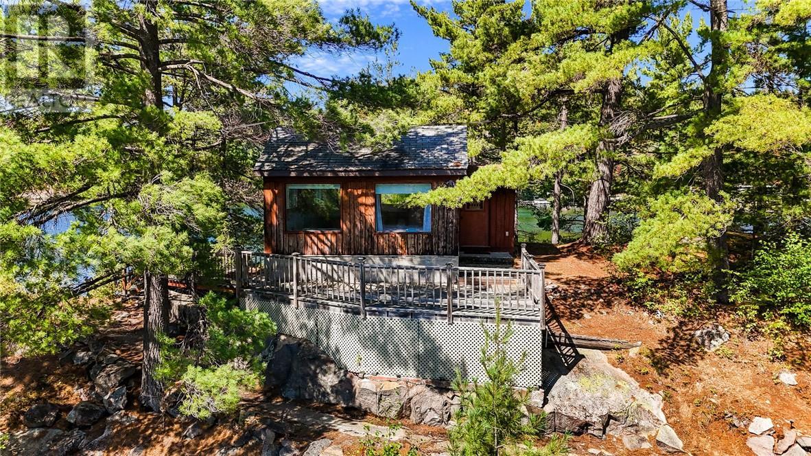 1 Windy Lake Shorty'S Island, Levack, ON