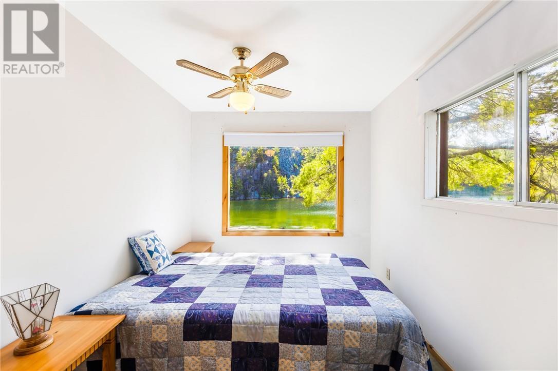 1 Windy Lake Shorty'S Island, Levack, ON