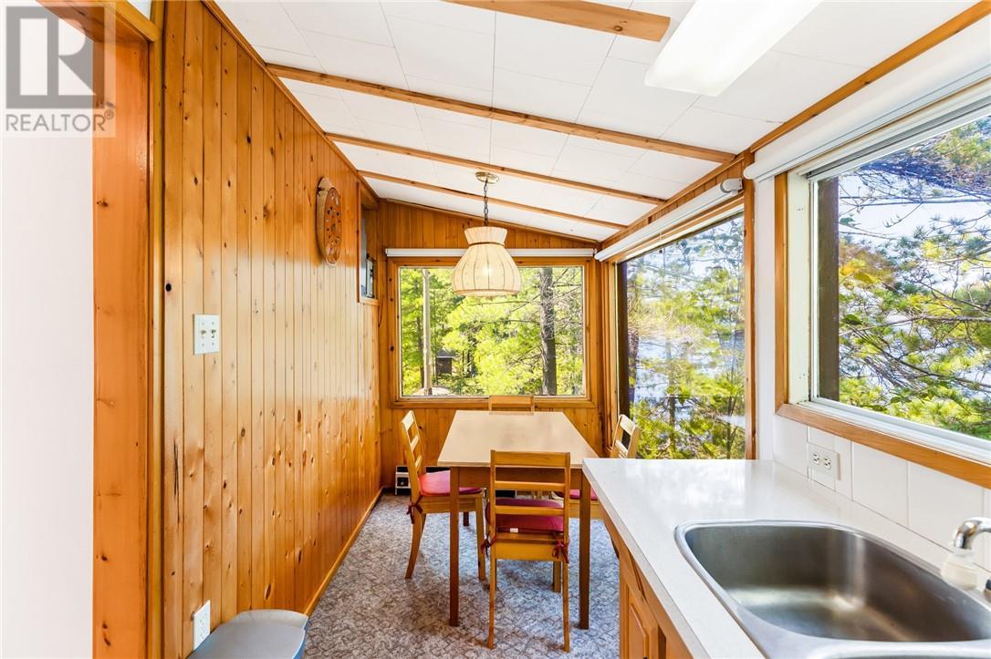 1 Windy Lake Shorty'S Island, Levack, ON