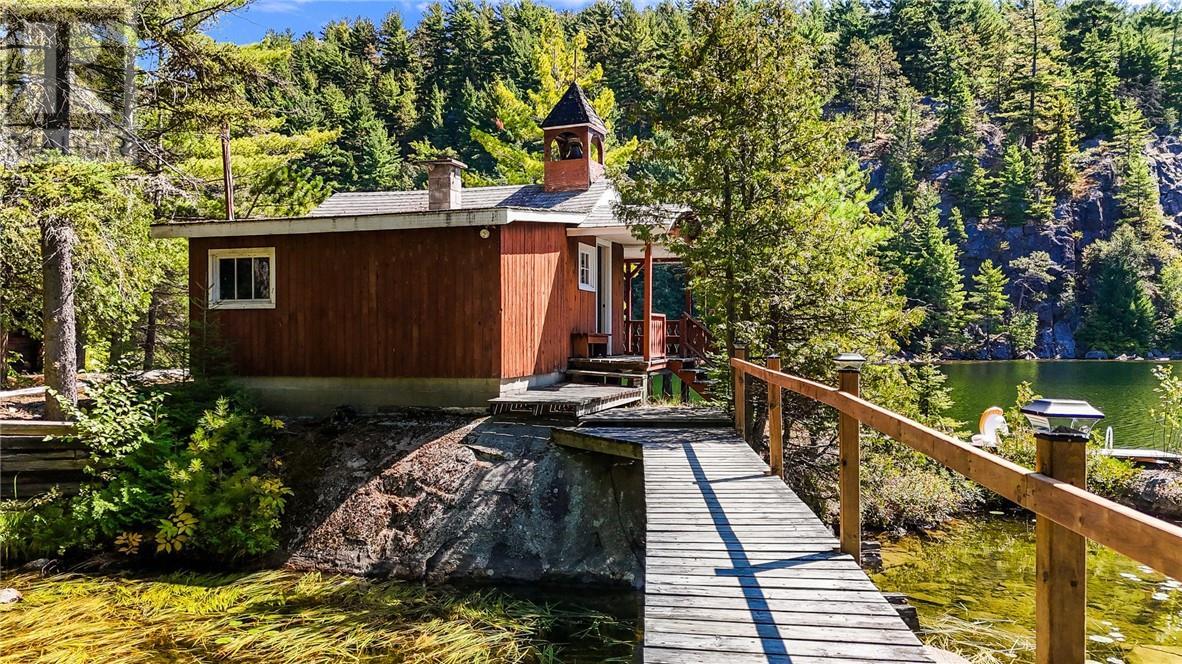 1 Windy Lake Shorty'S Island, Levack, ON