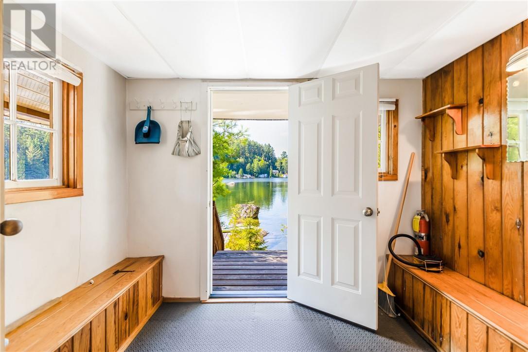 1 Windy Lake Shorty'S Island, Levack, ON