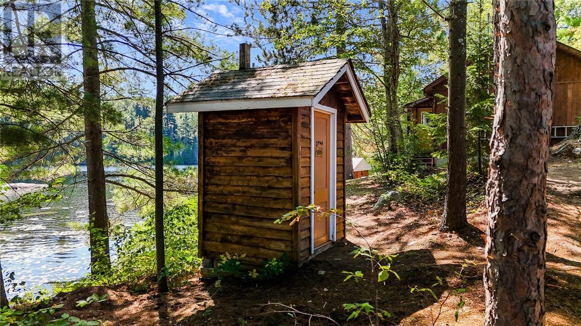 1 Windy Lake Shorty'S Island, Levack, ON