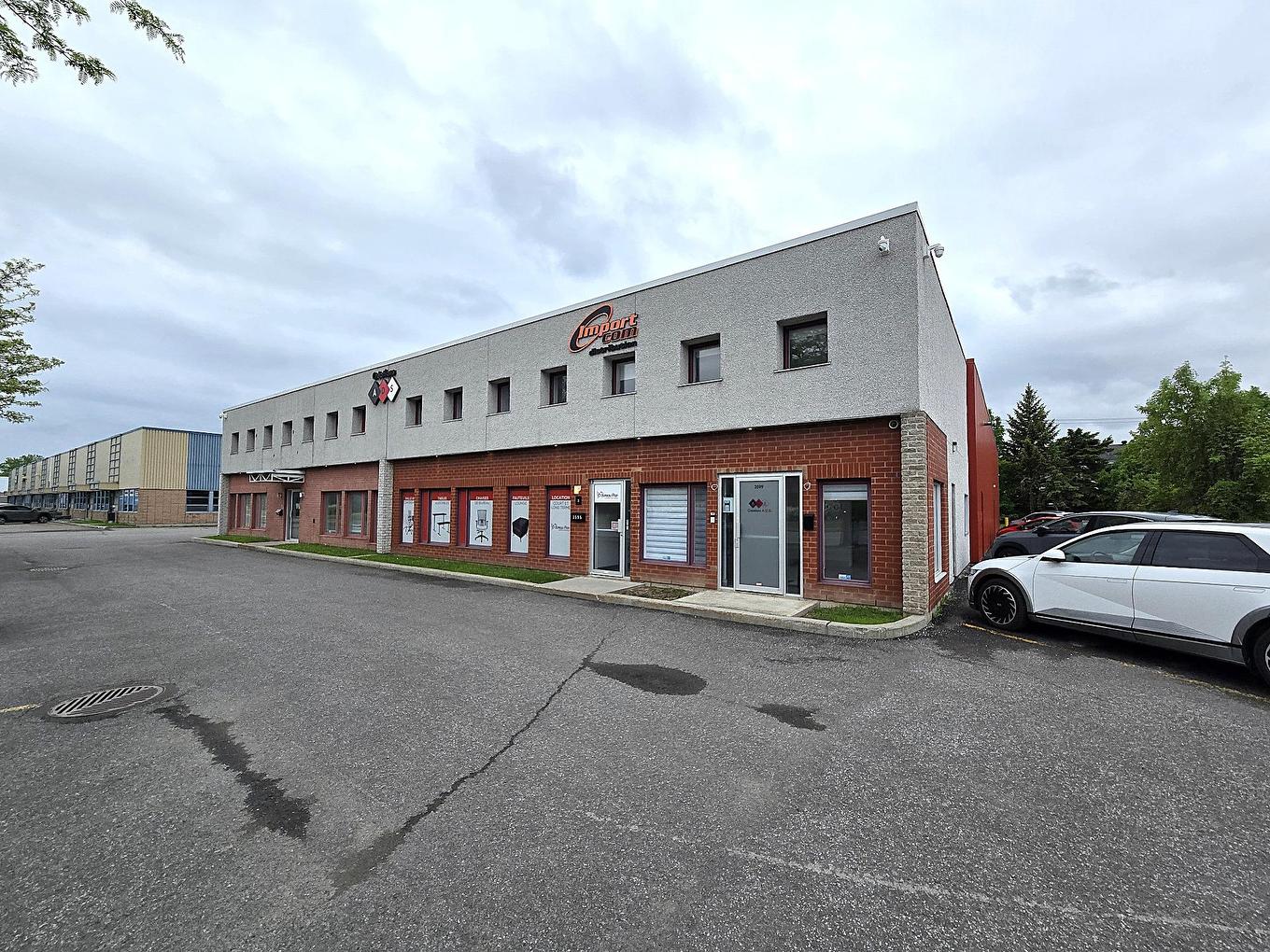 Frontage - 3599 Boul. De La Grande-Allée, Boisbriand, QC - Outdoor