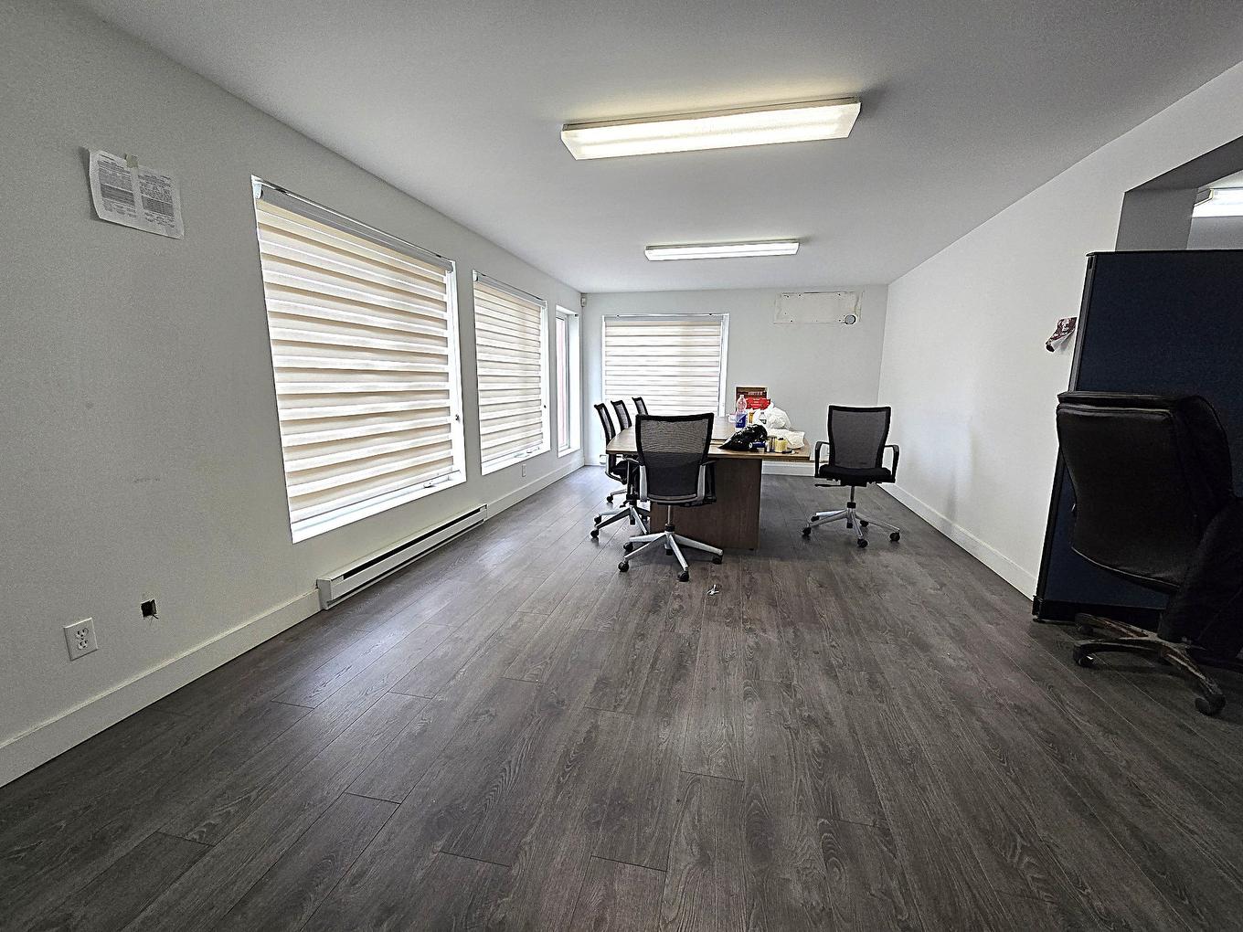 Conference room - 3599 Boul. De La Grande-Allée, Boisbriand, QC - Indoor Photo Showing Other Room