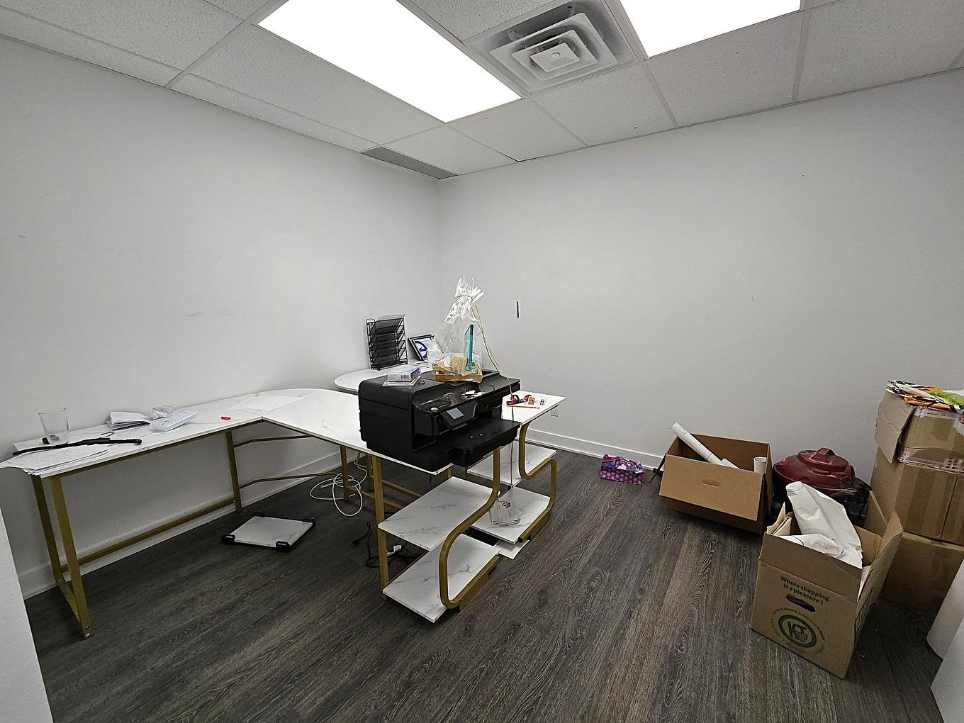 Office - 3599 Boul. De La Grande-Allée, Boisbriand, QC - Indoor