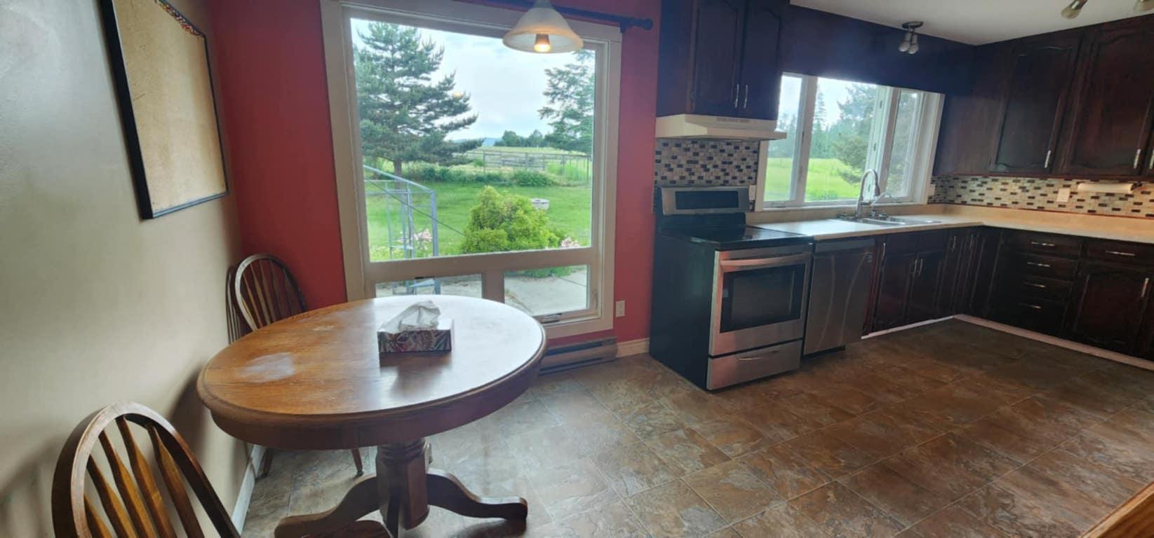 48 Puckett Road, Cherryville, BC - Indoor