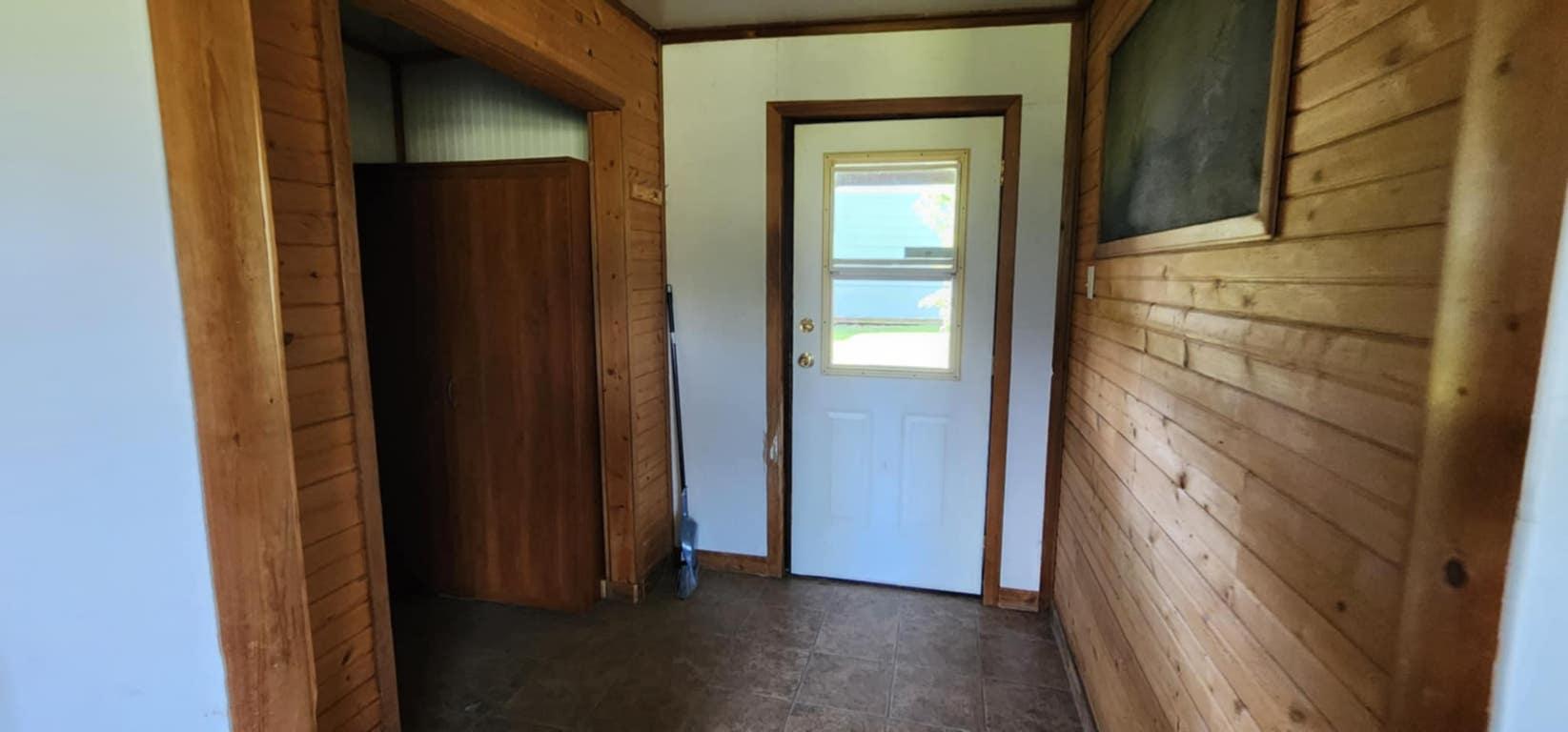 48 Puckett Road, Cherryville, BC - Indoor Photo Showing Other Room