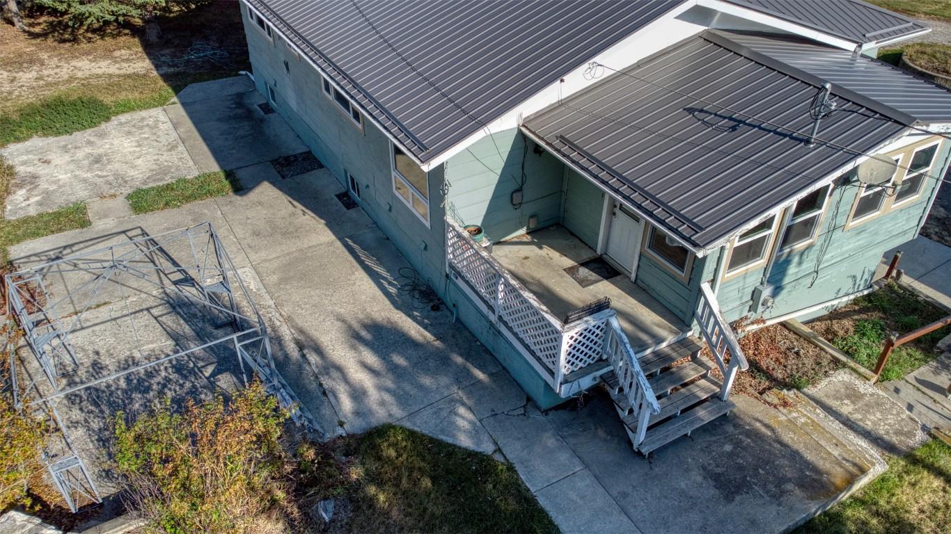 48 Puckett Road, Cherryville, BC - Outdoor