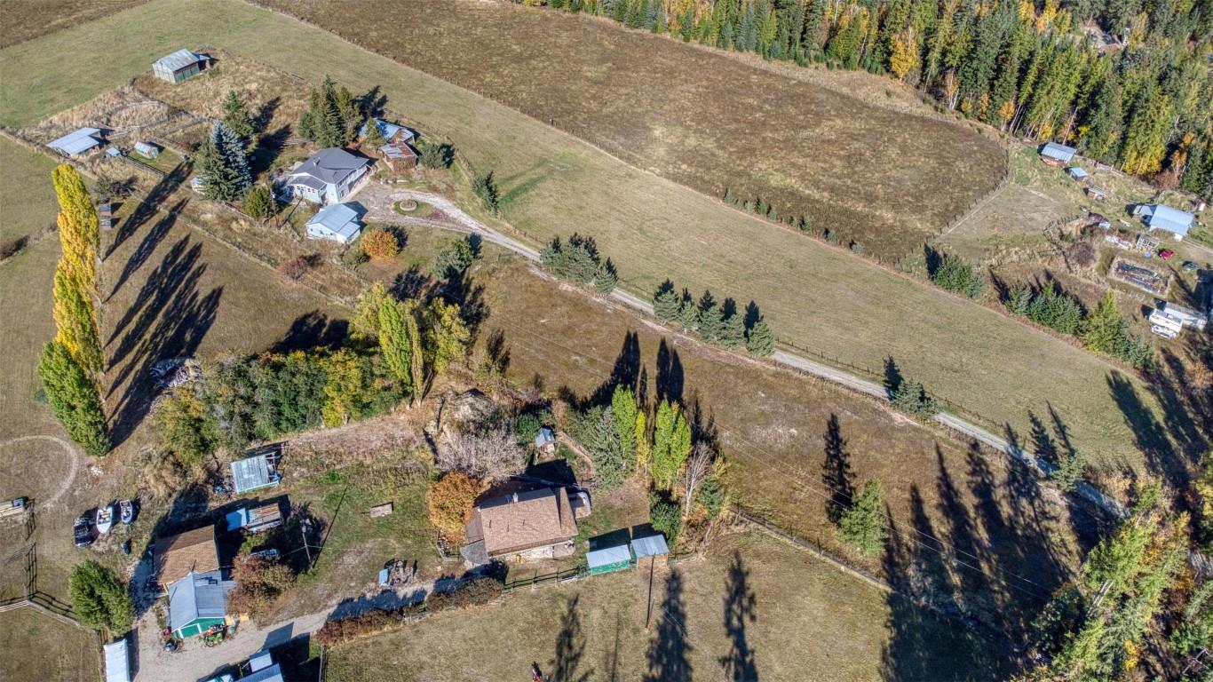 48 Puckett Road, Cherryville, BC -
