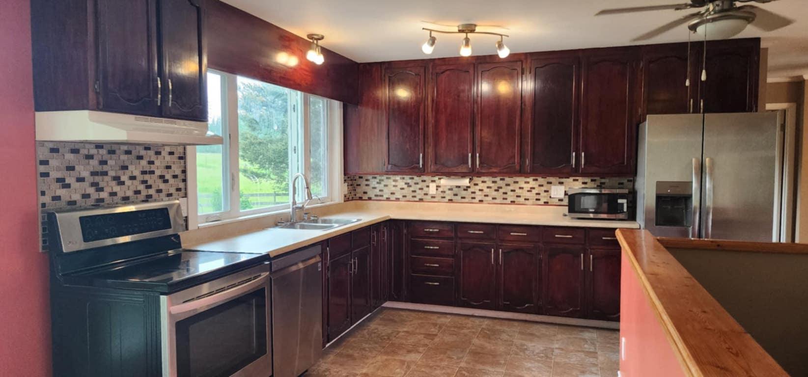 48 Puckett Road, Cherryville, BC - Indoor Photo Showing Kitchen With Double Sink