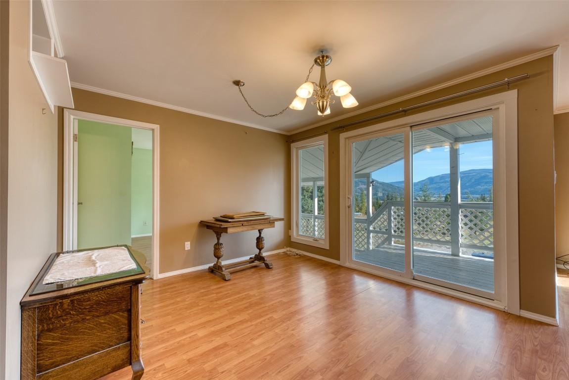 48 Puckett Road, Cherryville, BC - Indoor