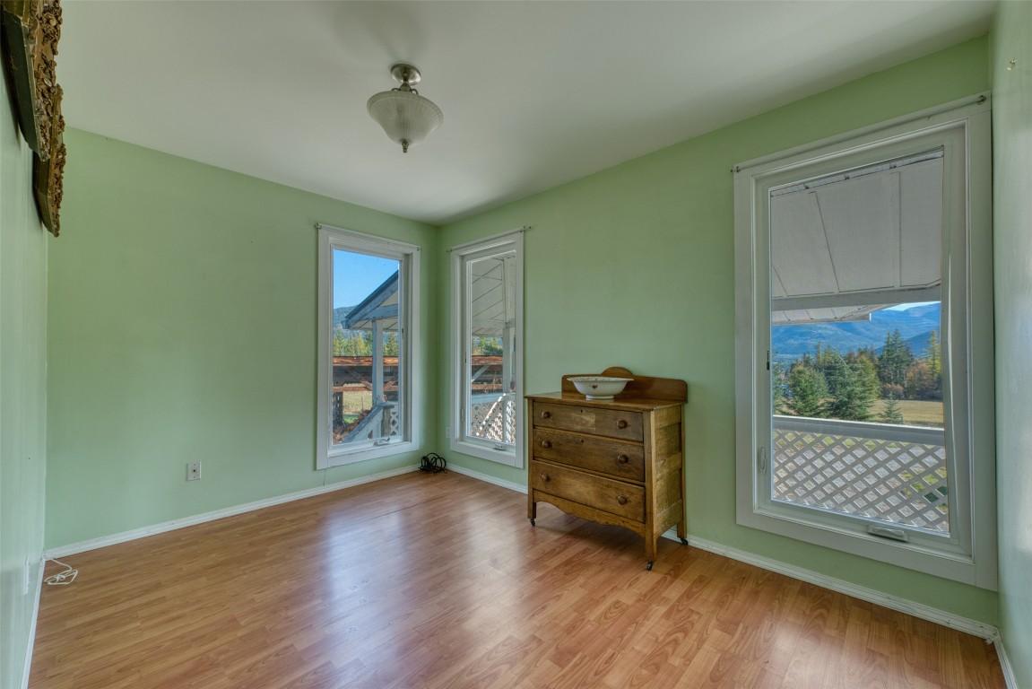 48 Puckett Road, Cherryville, BC - Indoor Photo Showing Other Room