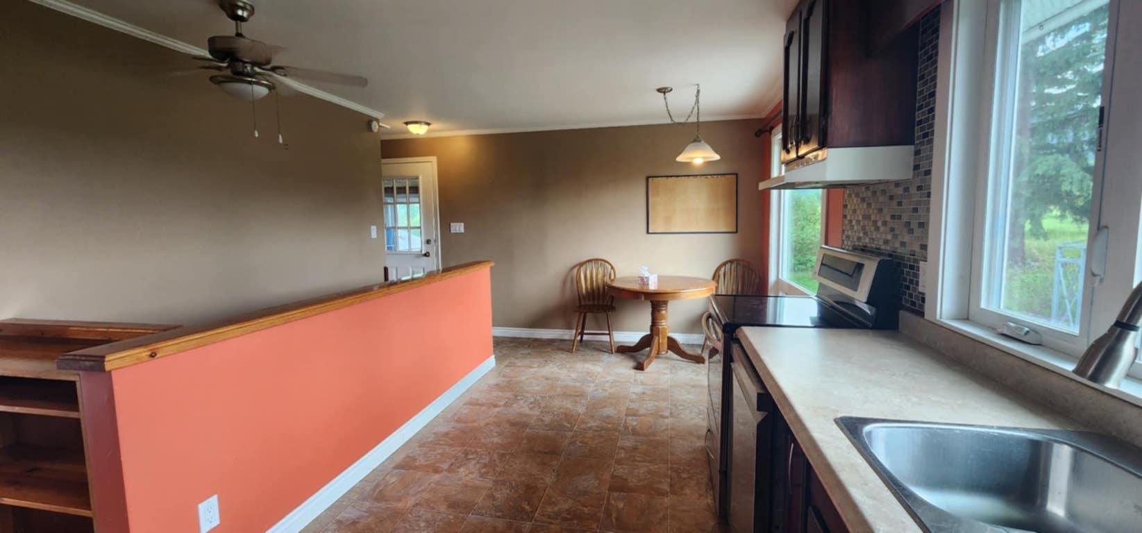 48 Puckett Road, Cherryville, BC - Indoor