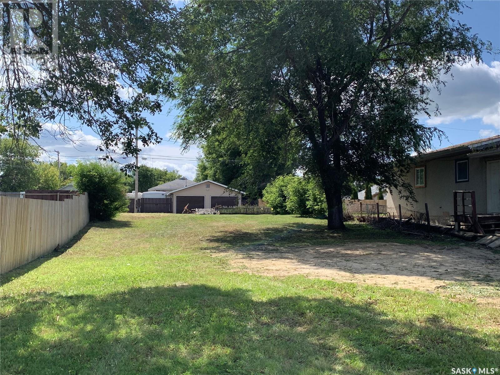 655 6Th Street E, Prince Albert, SK