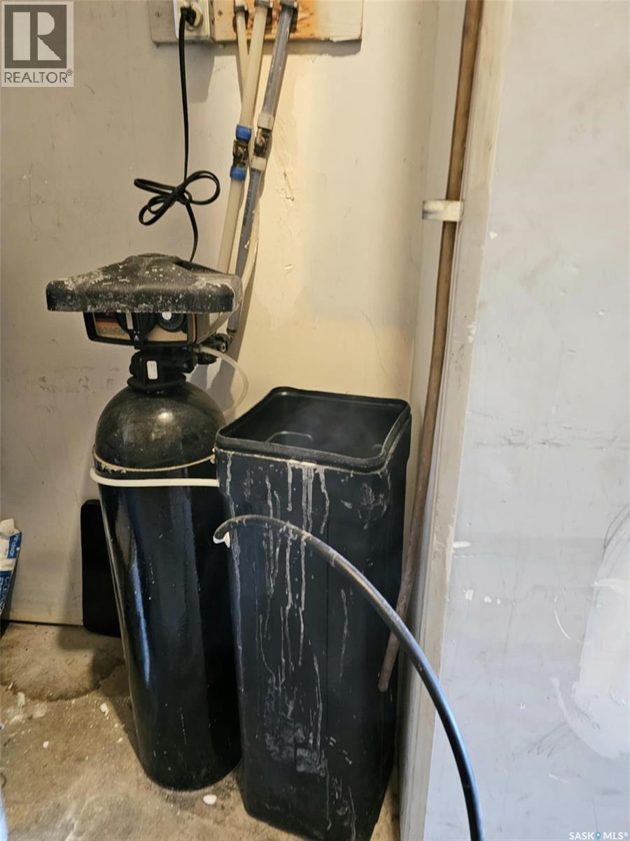 347 Maple Avenue, Yorkton, SK - Indoor Photo Showing Other Room