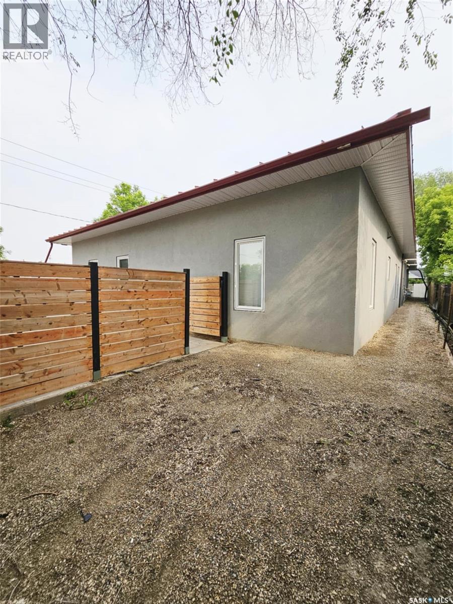 347 Maple Avenue, Yorkton, SK - Outdoor With Exterior