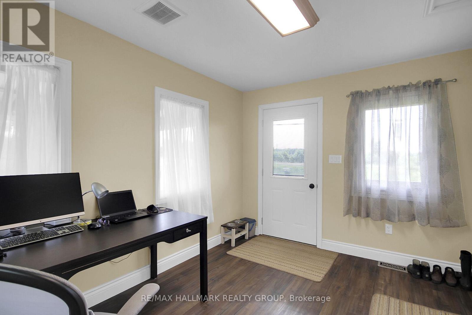 1352 County 43 Road Highway W, Montague, ON