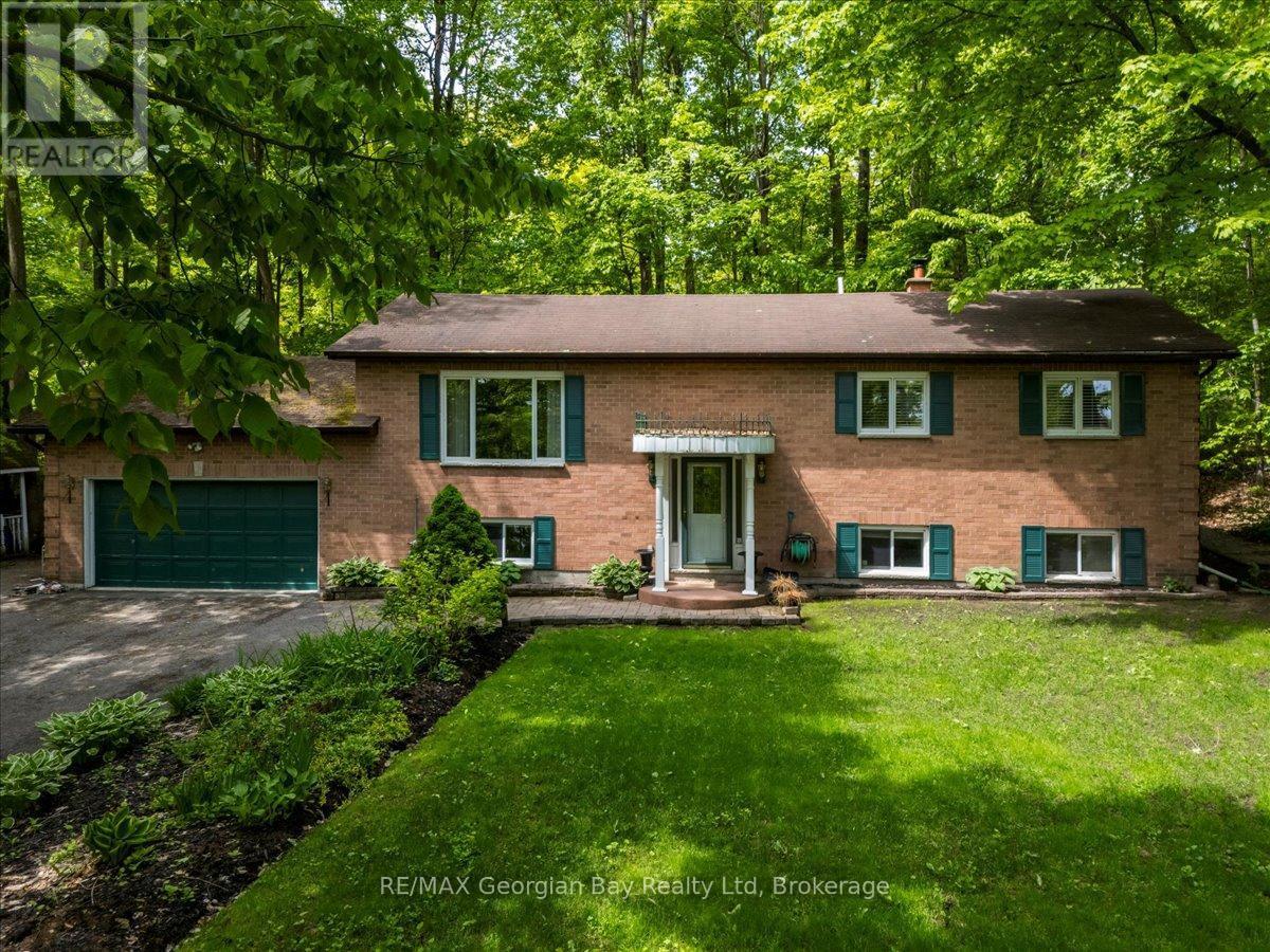 31 Lakeview Crescent, Tiny, ON - Outdoor