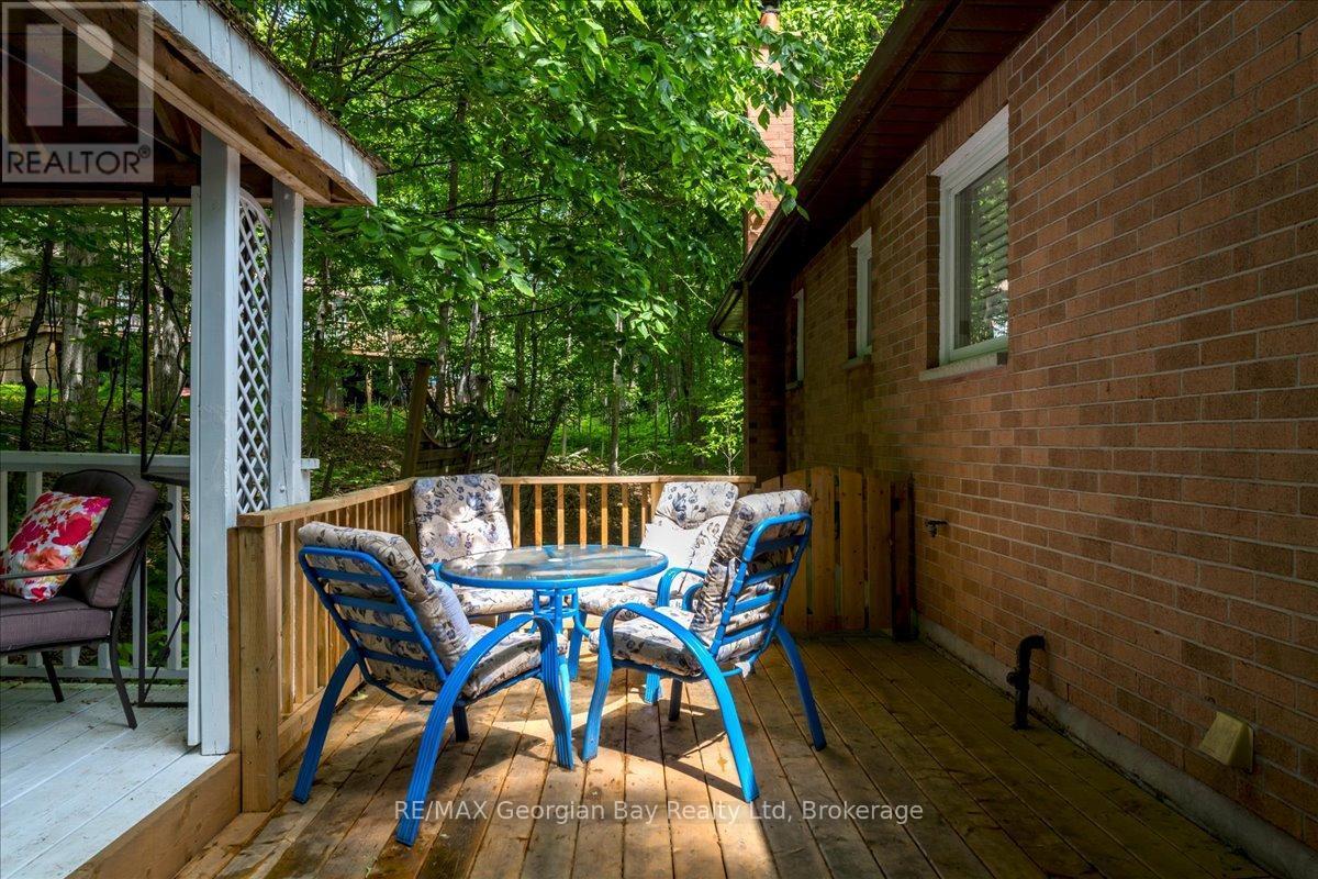 31 Lakeview Crescent, Tiny, ON - Outdoor With Deck Patio Veranda With Exterior