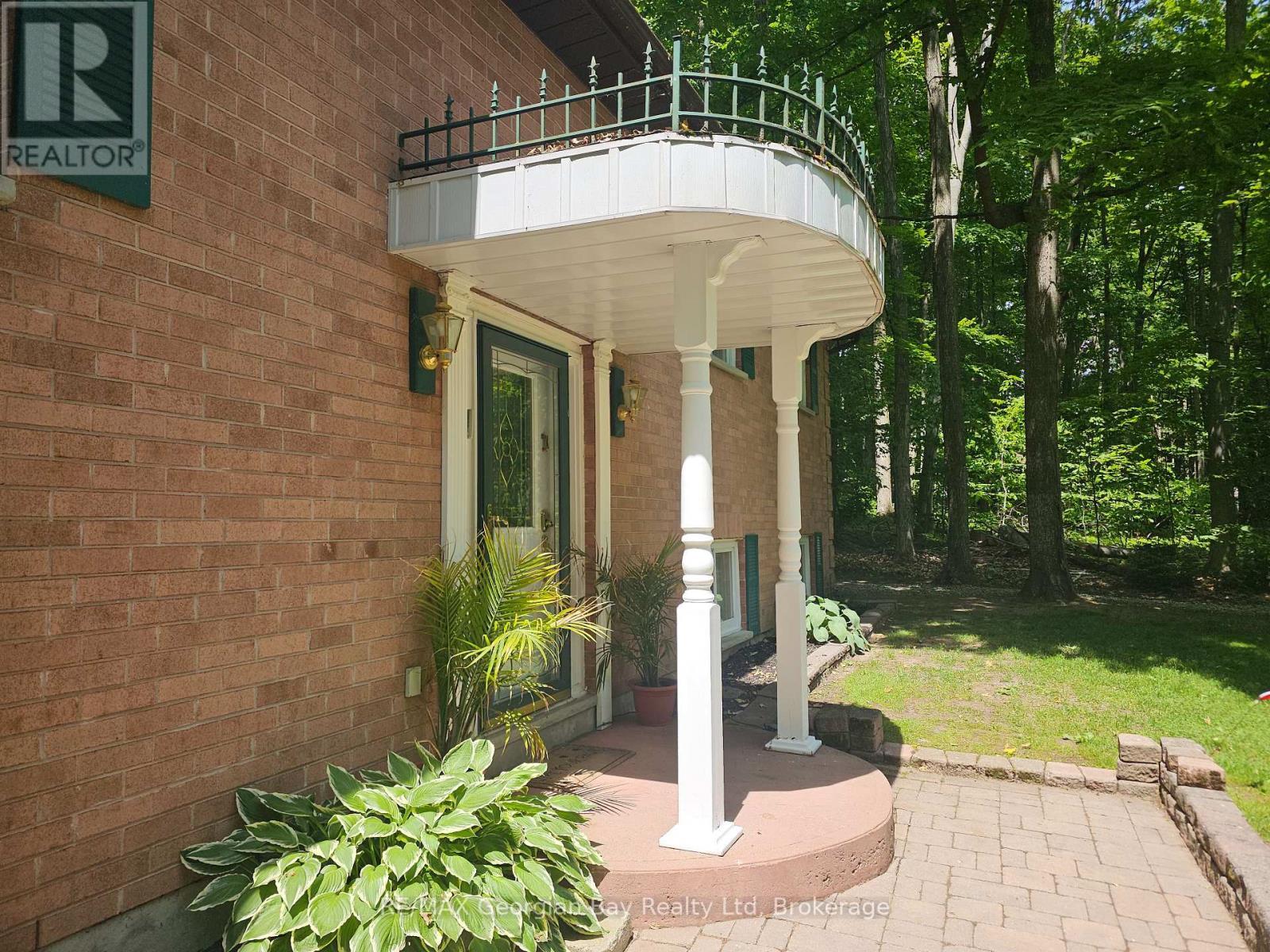 31 Lakeview Crescent, Tiny, ON - Outdoor