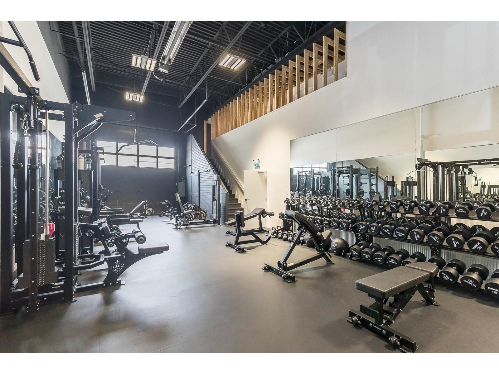 2 34100 South Fraser Way, Abbotsford, BC