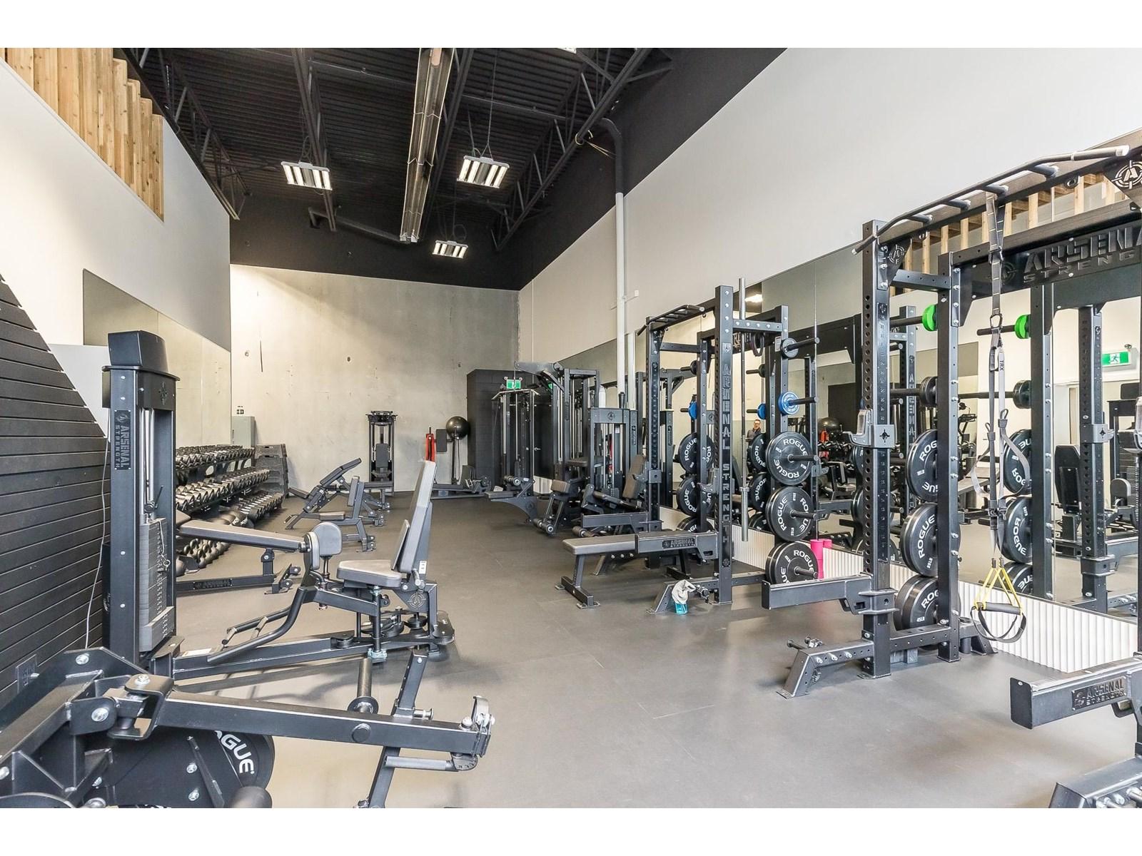 2 34100 South Fraser Way, Abbotsford, BC