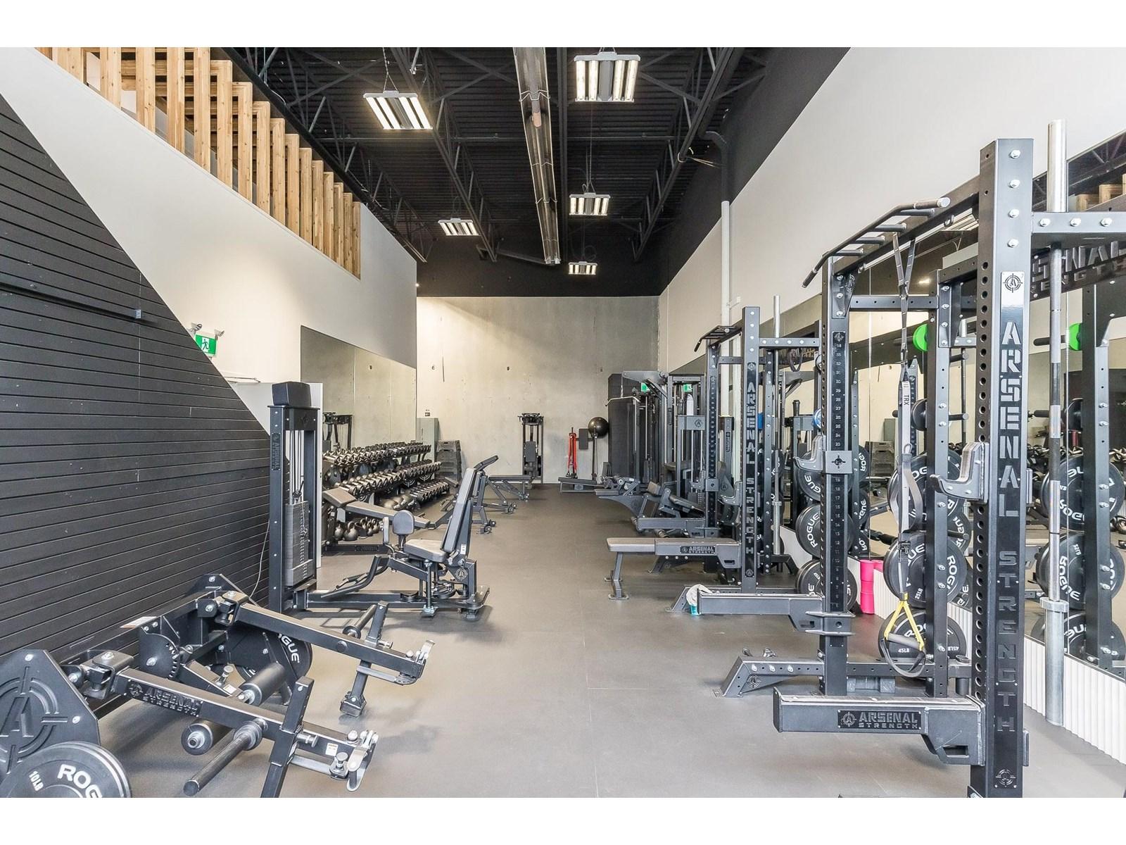 2 34100 South Fraser Way, Abbotsford, BC