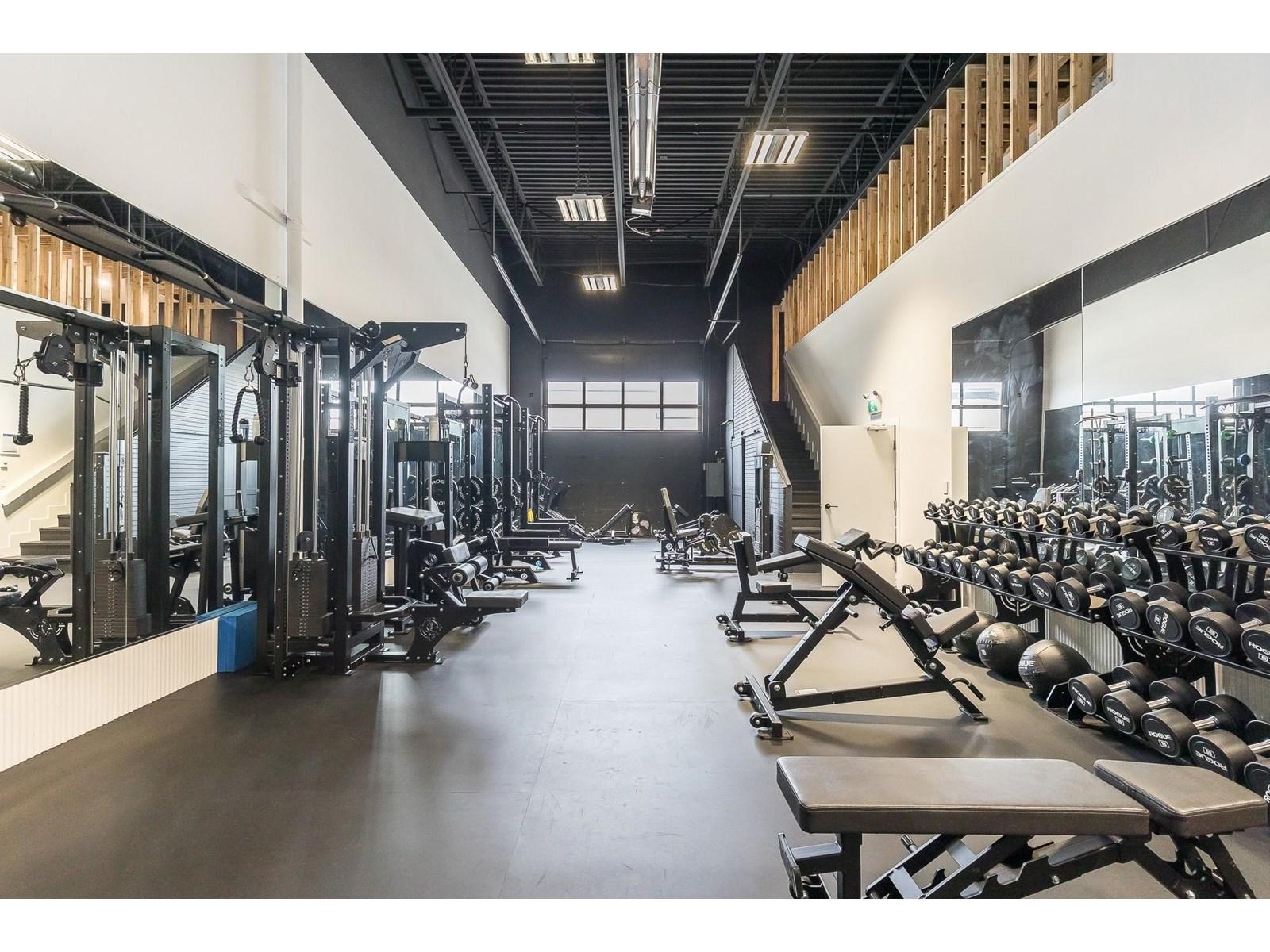 2 34100 South Fraser Way, Abbotsford, BC