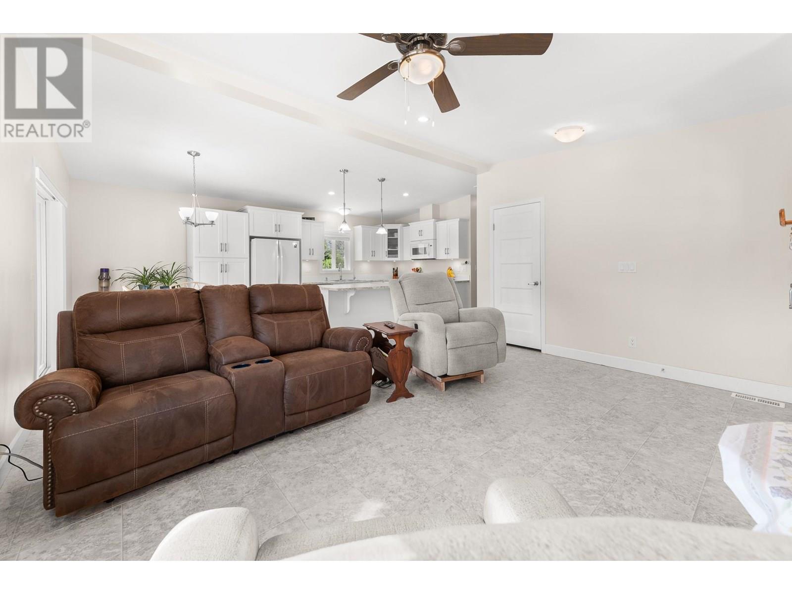 1118 Middle Bench Road Unit# 1, Keremeos, BC