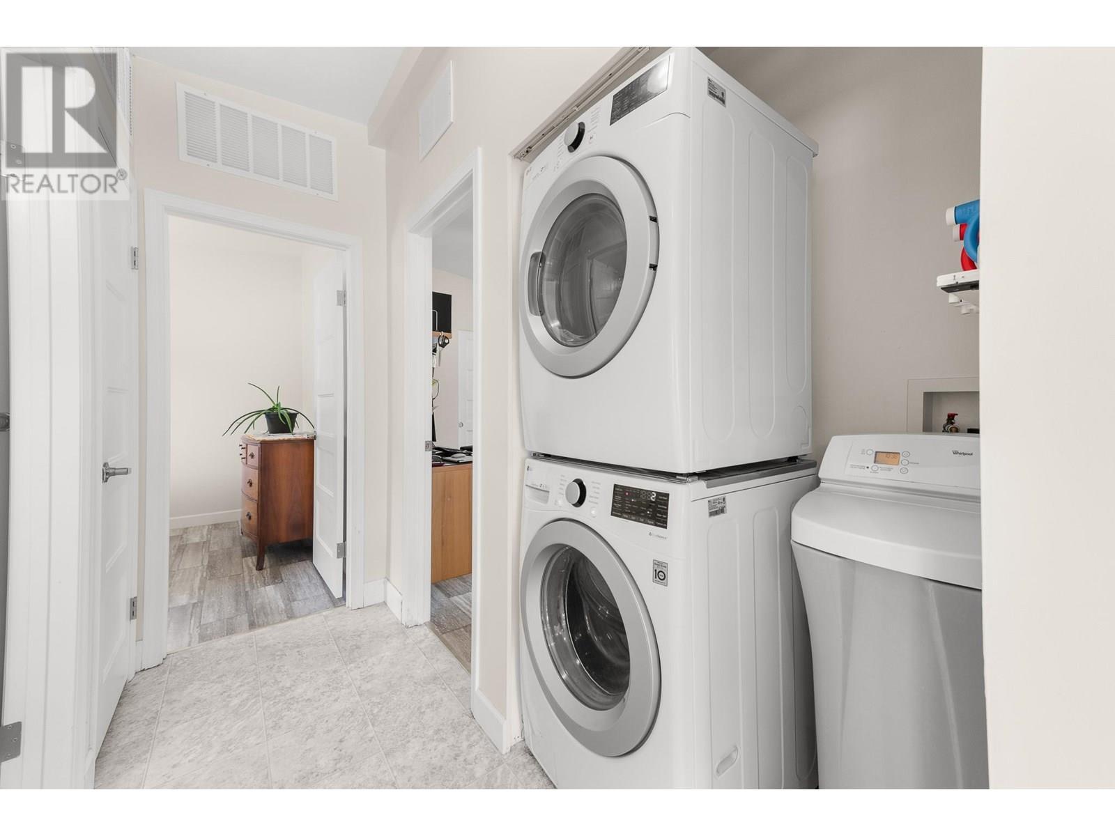 1118 Middle Bench Road Unit# 1, Keremeos, BC