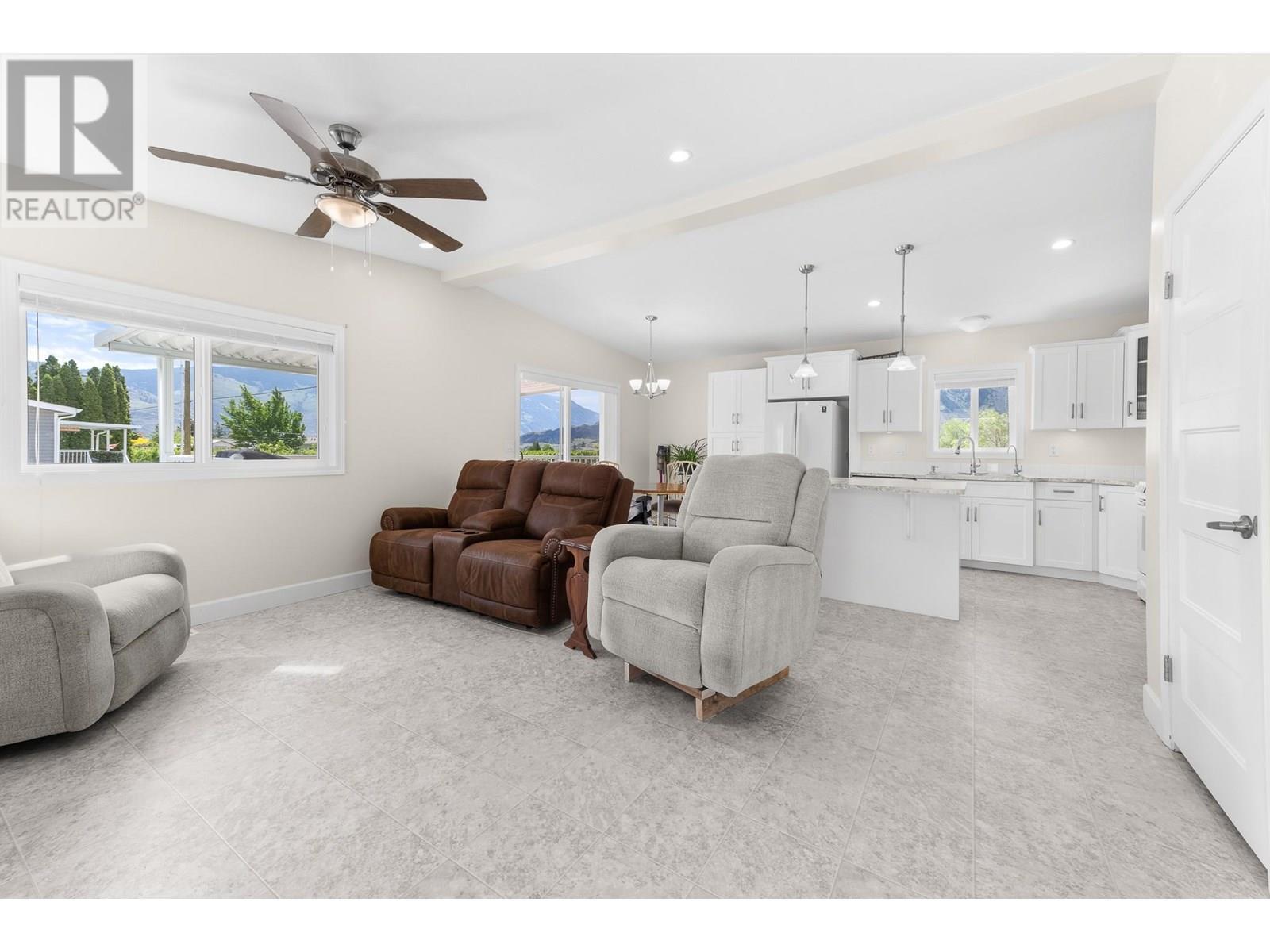 1118 Middle Bench Road Unit# 1, Keremeos, BC