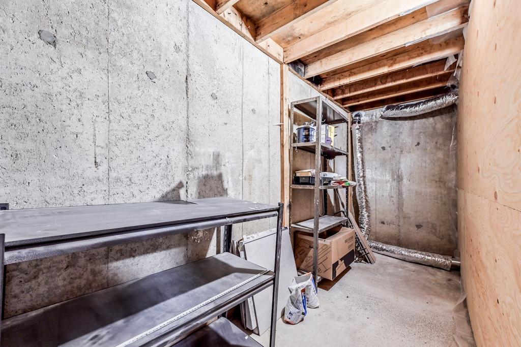 Cellar/Cold room - 2010 Rue La Corne, Saint-Bruno-De-Montarville, QC - Indoor Photo Showing Basement