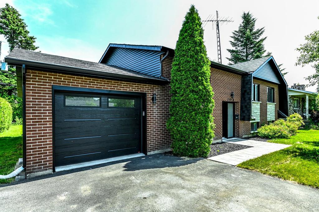 Frontage - 2010 Rue La Corne, Saint-Bruno-De-Montarville, QC - Outdoor