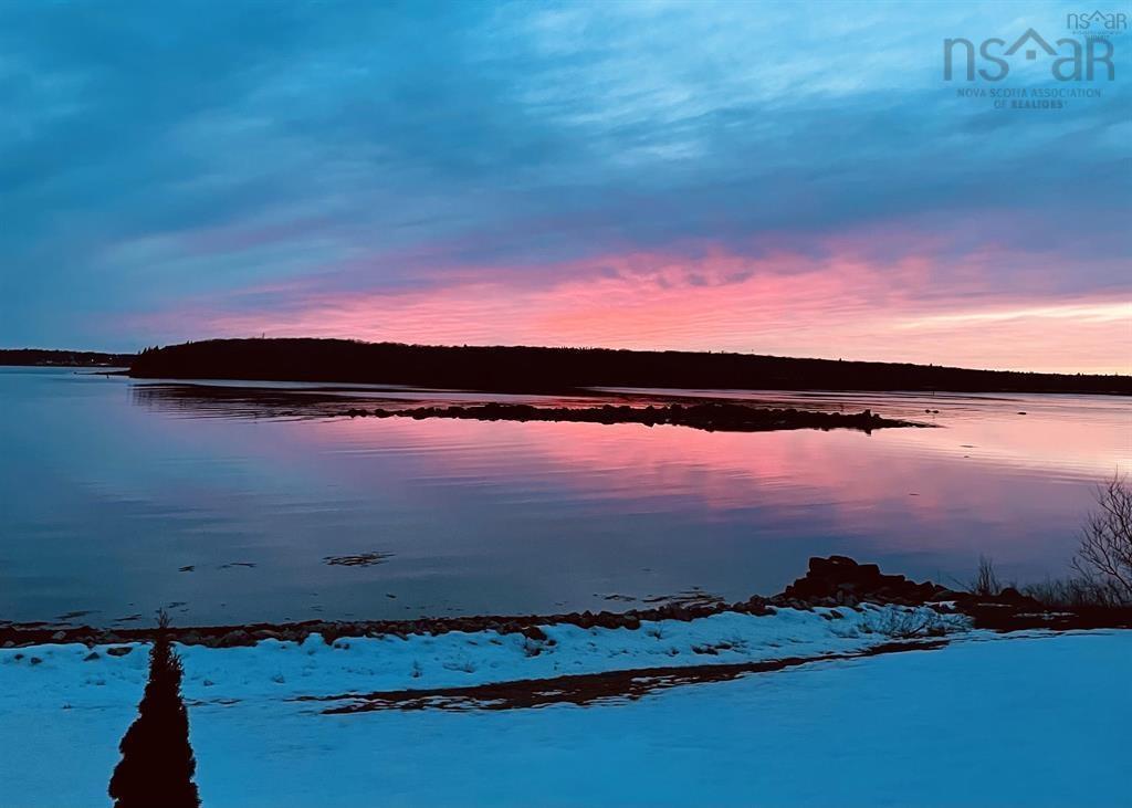 Mikes Island, Surette'S Island, NS