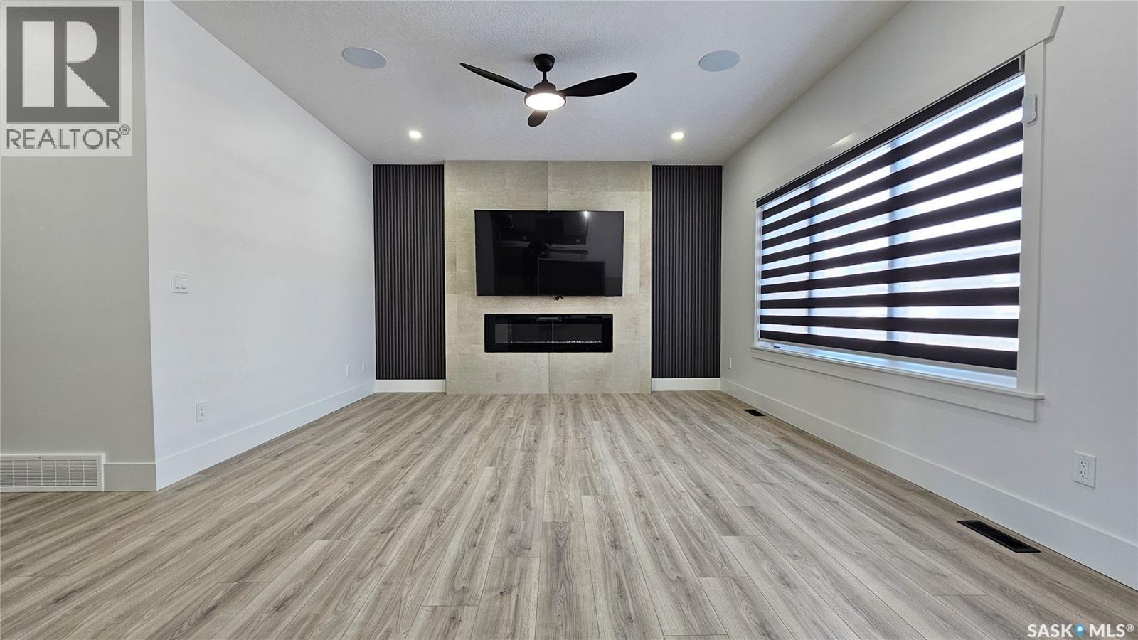 371 Sharma Crescent, Saskatoon, SK - Indoor