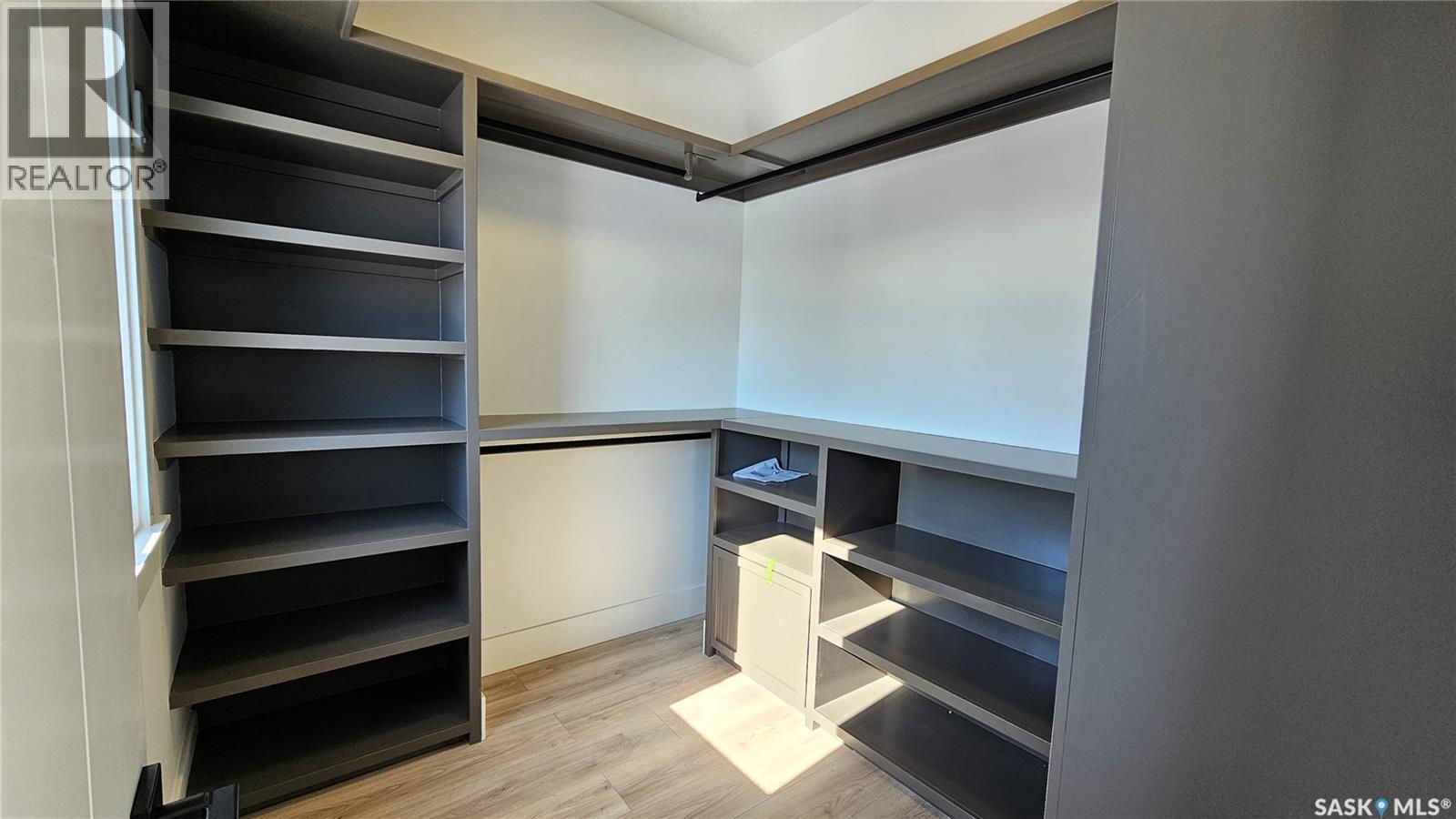 371 Sharma Crescent, Saskatoon, SK - Indoor