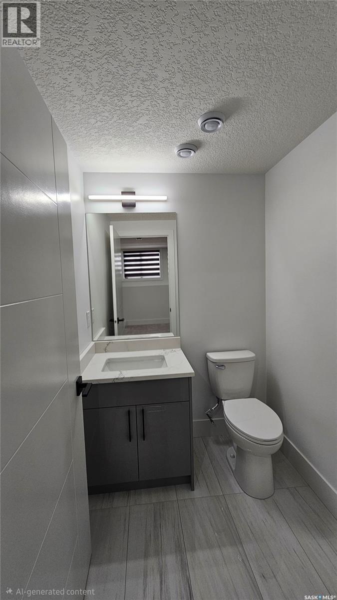 371 Sharma Crescent, Saskatoon, SK - Indoor Photo Showing Bathroom