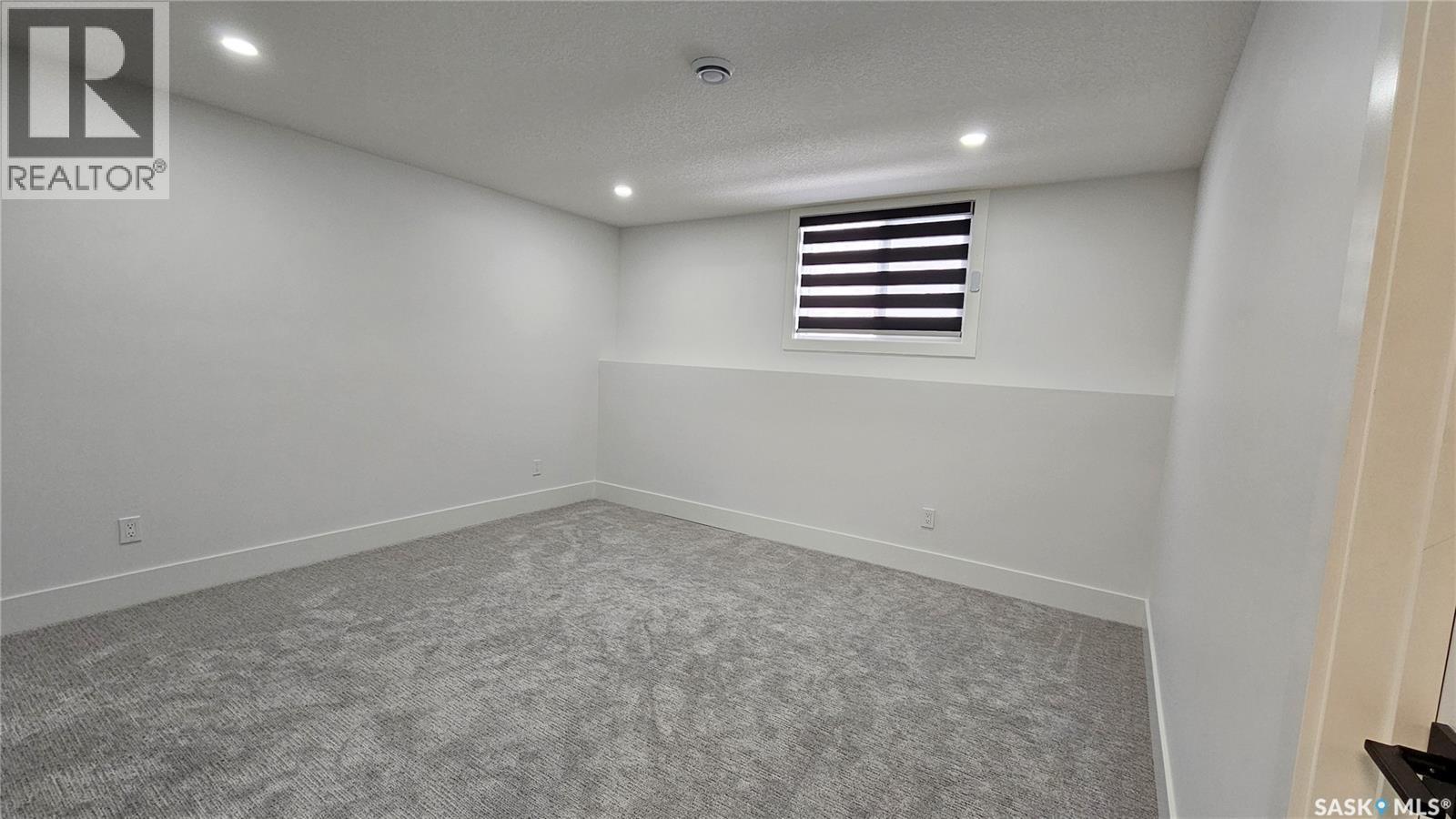 371 Sharma Crescent, Saskatoon, SK - Indoor Photo Showing Other Room