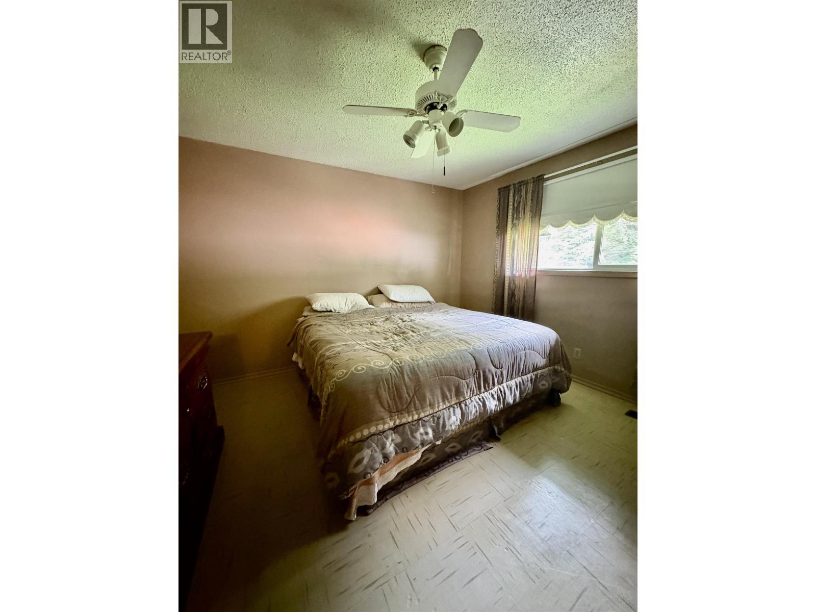 1407 Raven Street, Stewart, BC - Indoor Photo Showing Bedroom