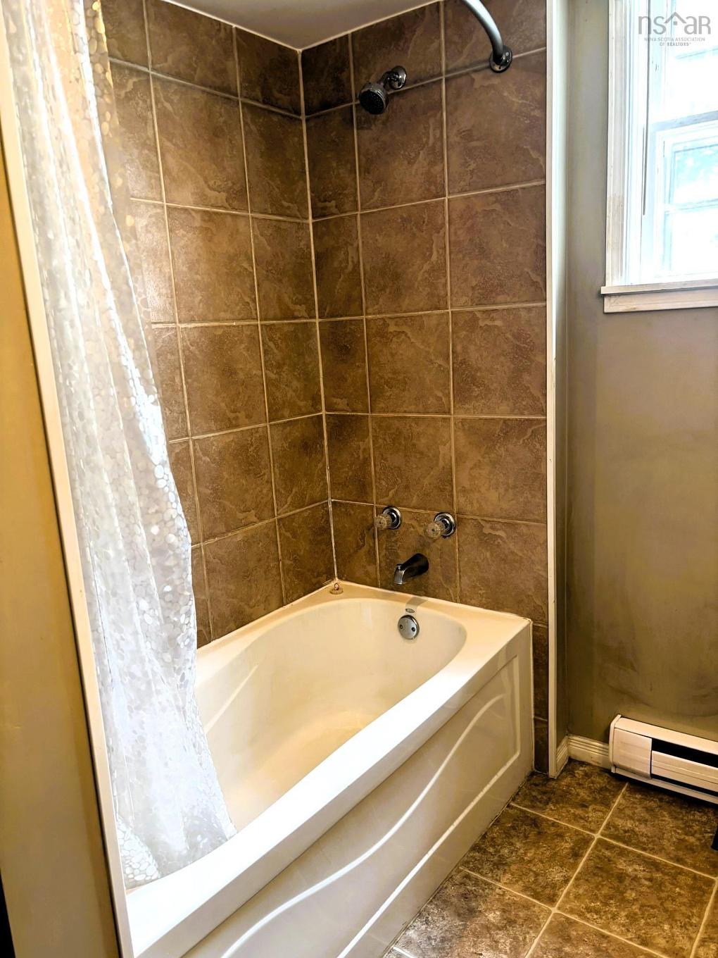 44 Church Street, Parrsboro, NS