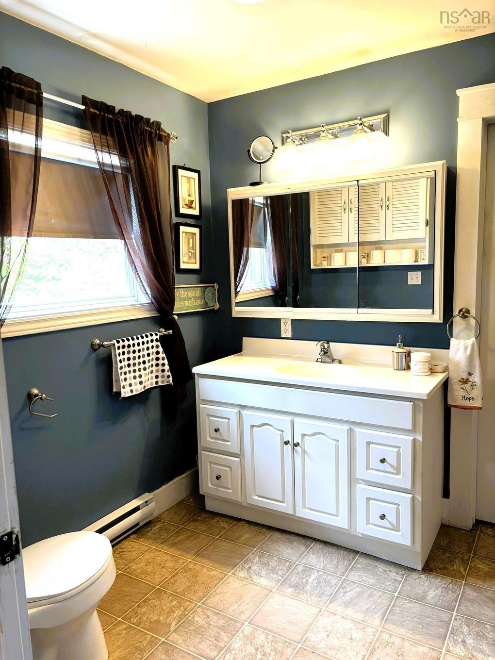 44 Church Street, Parrsboro, NS