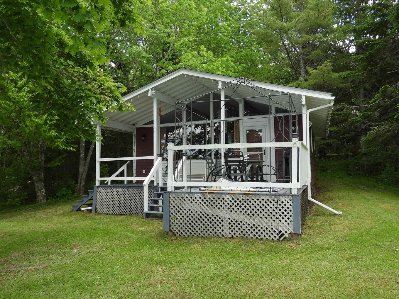 70 Sefferns Lake Drive, Aldersville, NS