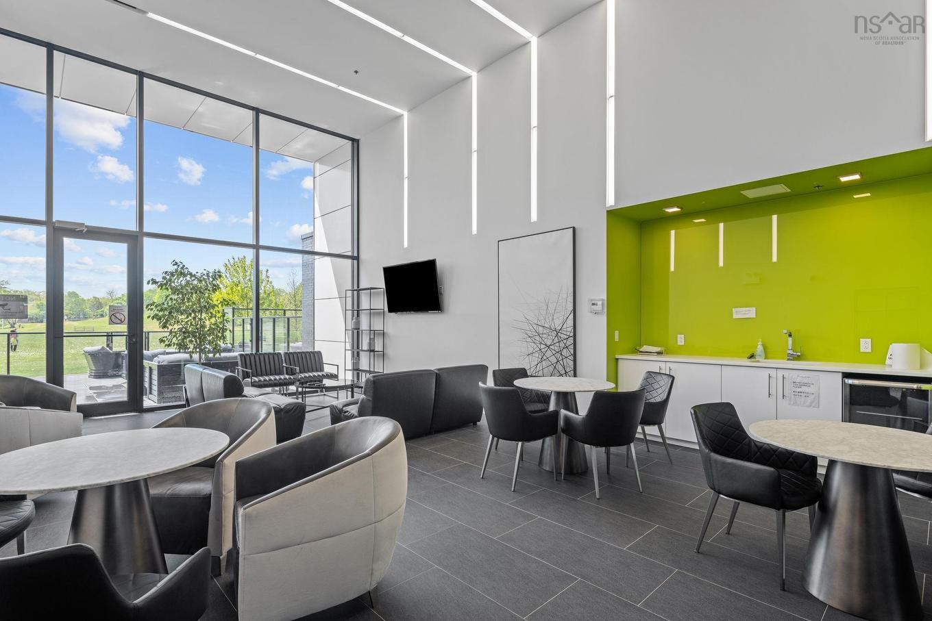 618 1048 Wellington Street, Halifax, NS