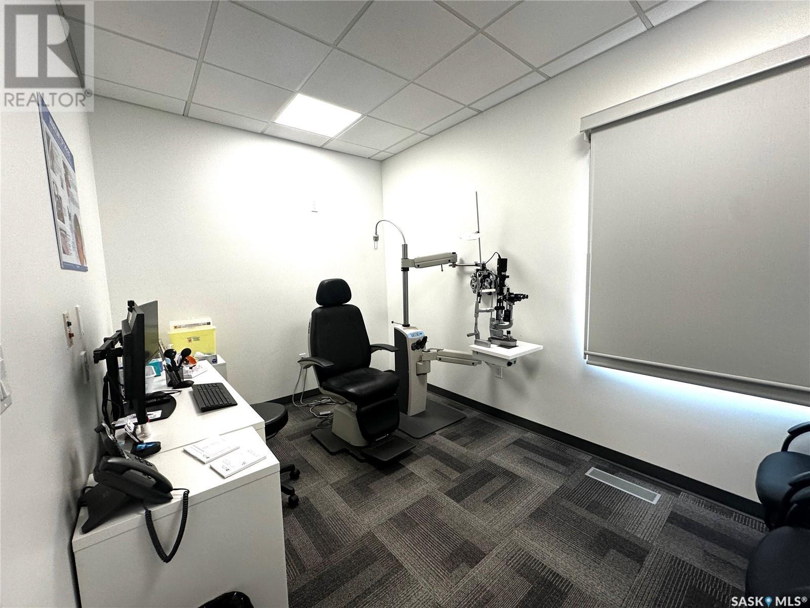 215 Chaplin Street W, Swift Current, SK