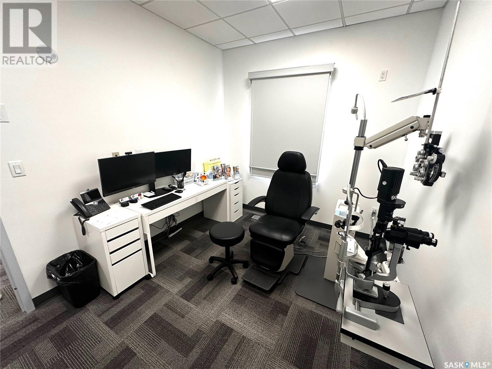 215 Chaplin Street W, Swift Current, SK