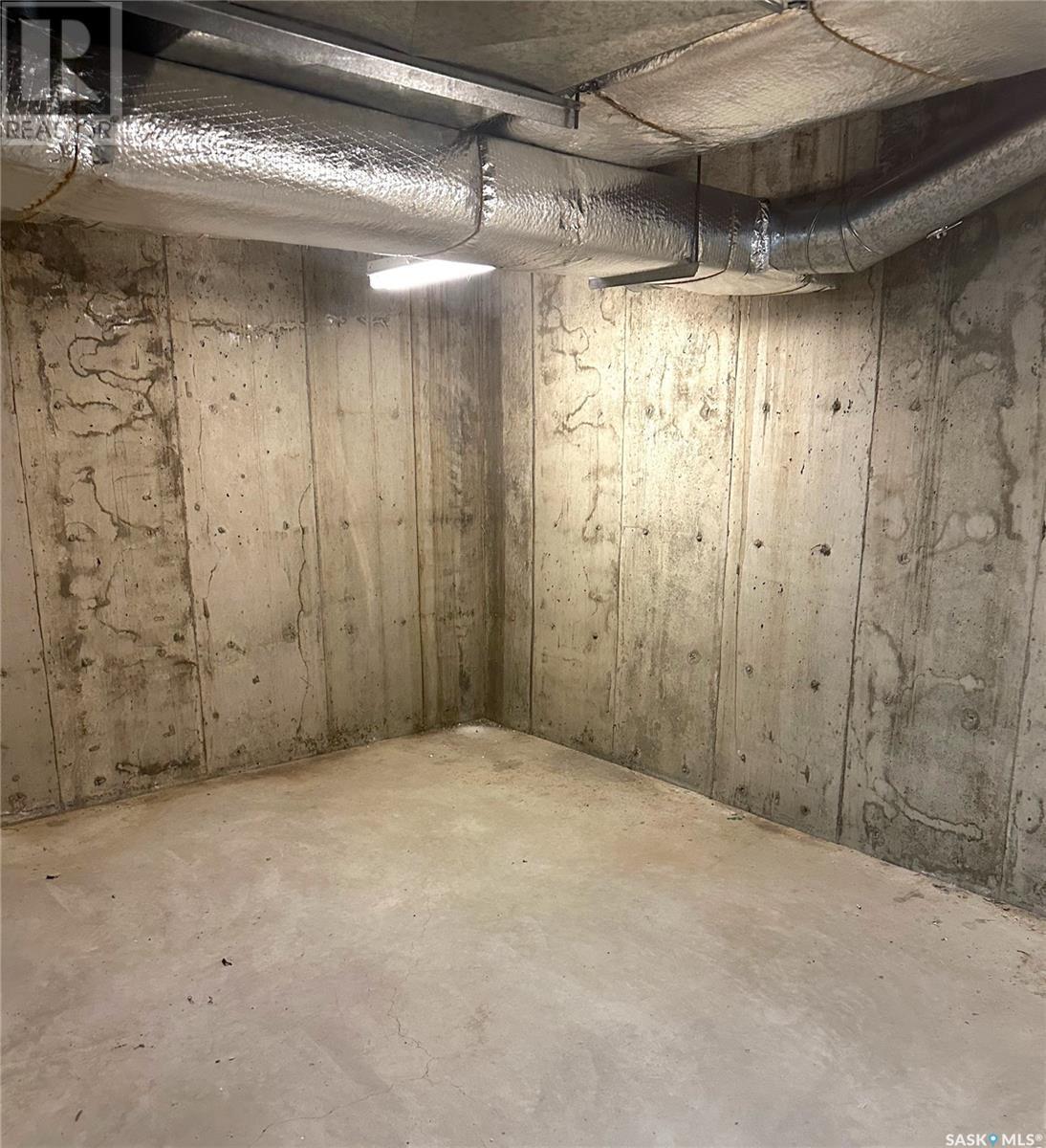 215 Chaplin Street W, Swift Current, SK