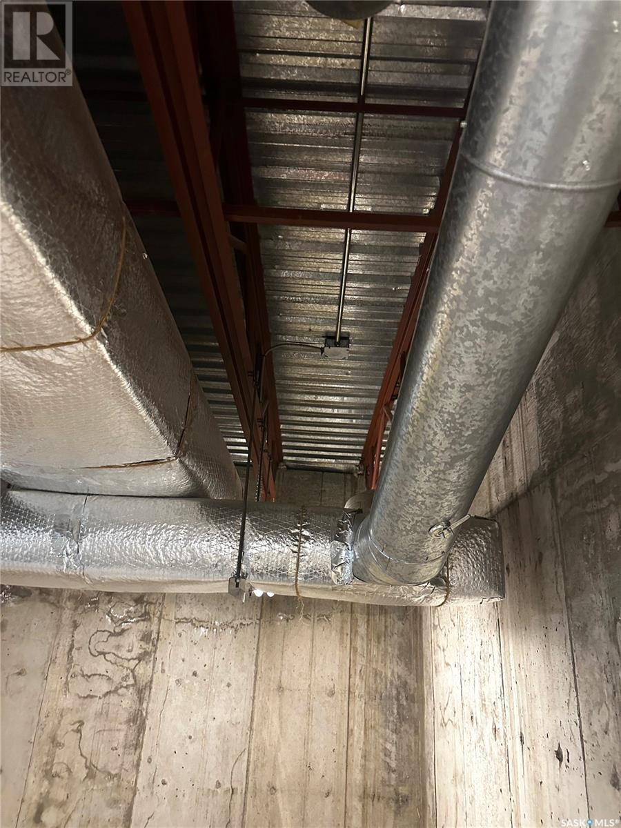 215 Chaplin Street W, Swift Current, SK