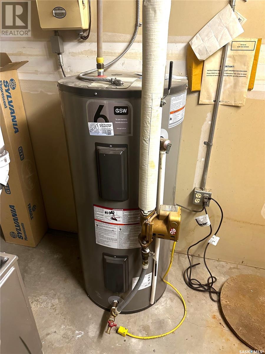 215 Chaplin Street W, Swift Current, SK